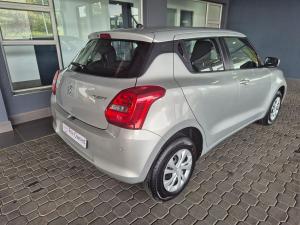 Suzuki Swift 1.2 GL auto - Image 3