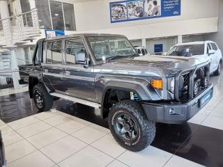 Toyota Land Cruiser 79 2.8GD-6 double cab
