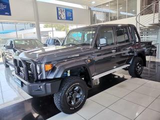 Toyota Land Cruiser 79 2.8GD-6 double cab
