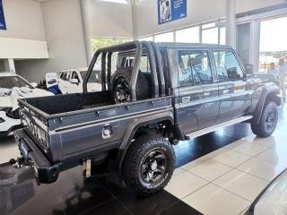 Toyota Land Cruiser 79 2.8GD-6 double cab