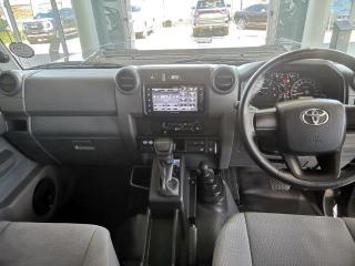 Toyota Land Cruiser 79 2.8GD-6 double cab