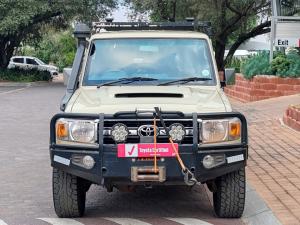 Toyota Land Cruiser 79 4.5D-4D V8 double cab LX - Image 5