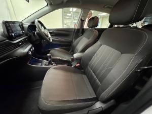 Hyundai i20 1.2 Fluid - Image 13