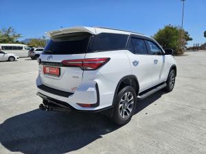 Toyota Fortuner 2.8GD-6 48V 4x4 - Image 3