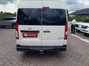 Toyota Quantum 2.8 SLWB panel van - Image 5
