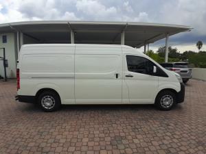 Toyota Quantum 2.8 SLWB panel van - Image 3