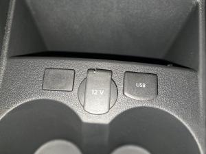Volkswagen Polo Vivo hatch 1.4 - Image 9