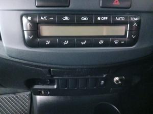 Toyota Hilux 3.0D-4D double cab 4x4 Raider Legend 45 auto - Image 20