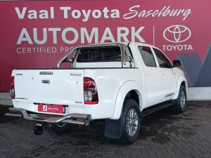 Toyota Hilux 3.0D-4D double cab 4x4 Raider Legend 45 auto - Image 4