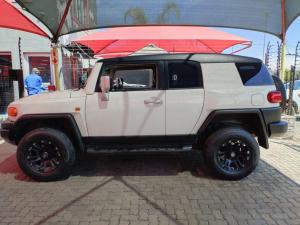 Toyota FJ Cruiser FJ Cruiser - Image 3