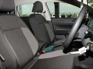 Volkswagen Polo hatch 1.0TSI Life manual - Image 12