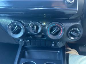 Toyota Hilux 2.8GD-6 Xtra cab 4x4 Legend auto - Image 13
