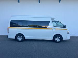Toyota Hiace 2.5D-4D bus 14-seater GL - Image 3