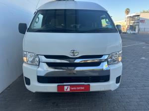 Toyota Hiace 2.5D-4D bus 14-seater GL - Image 4