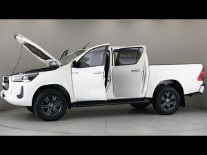 Toyota Hilux 2.8GD-6 double cab Raider auto - Image 12