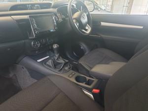 Toyota Hilux 2.4 GD-6 RB Raider automaticS/C - Image 7