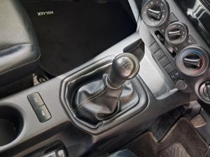 Toyota Hilux 2.4 GD-6 SR 4X4S/C - Image 11