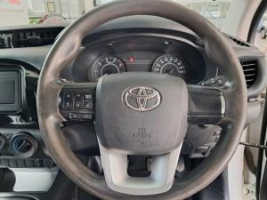 Toyota Hilux 2.4 GD-6 SR 4X4S/C - Image 8