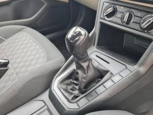 Volkswagen Polo 1.6 - Image 9