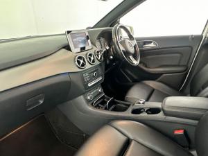 Mercedes-Benz B 200 automatic - Image 8