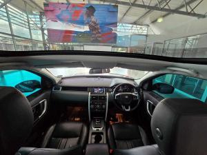 Land Rover Discovery Sport 2.0i4 D SE - Image 18