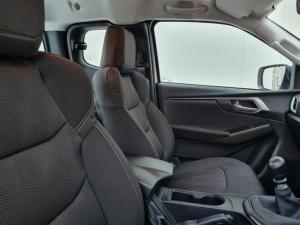 Isuzu D-Max 1.9TD Extended cab LS manual - Image 6