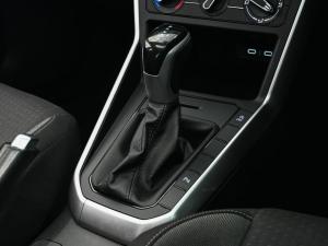 Volkswagen Polo hatch 1.0TSI Life auto - Image 12
