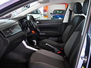 Volkswagen Polo hatch 1.0TSI Life auto - Image 14