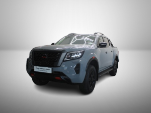 Nissan Navara 2.5DDTi double cab PRO-4X 4x4 - Image 3