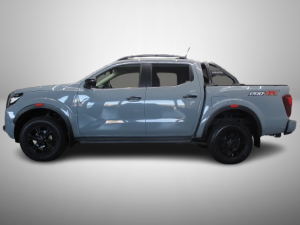 Nissan Navara 2.5DDTi double cab PRO-4X 4x4 - Image 5