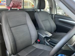 Toyota Hilux 2.4GD-6 Xtra cab Raider auto - Image 17