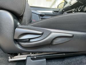 Toyota Hilux 2.4GD-6 Xtra cab Raider auto - Image 19