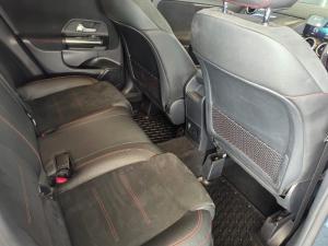 Mercedes-Benz GLA 200D Progressive automatic - Image 11