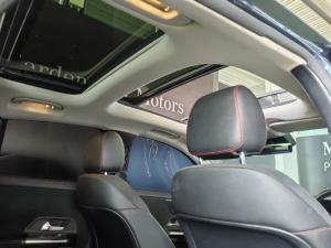 Mercedes-Benz GLA 200D Progressive automatic - Image 12