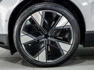 Volvo EX30 Ultra Twin Motor Performance - Image 4