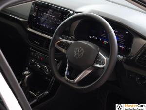 Volkswagen T-CROSS 1.0 TSI Life DSG - Image 20