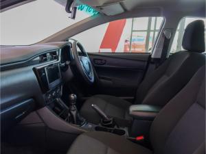 Toyota Corolla Quest 1.8 Plus manual - Image 9