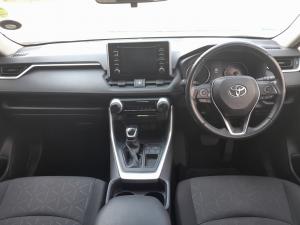 Toyota RAV4 2.0 GX auto - Image 6