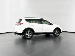 Toyota RAV4 2.0 GX automatic - Image 4