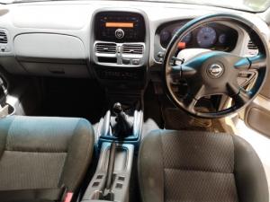 Nissan NP300 Hardbody 2.5TDi double cab Hi-rider - Image 6