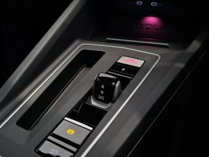 Volkswagen Golf GTI - Image 5