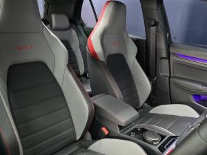 Volkswagen Golf GTI - Image 6