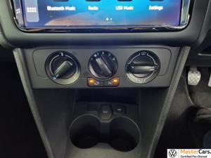 Volkswagen Polo Vivo 1.4 Life - Image 13