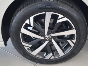 Volkswagen Polo hatch 1.0TSI Life auto - Image 27