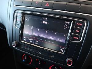 Volkswagen Polo Vivo hatch 1.6 Comfortline auto - Image 10