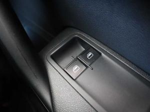 Volkswagen Polo Vivo hatch 1.6 Comfortline auto - Image 19