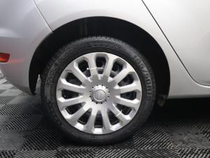 Ford Fiesta 5-door 1.4 Ambiente (aircon+audio) - Image 7