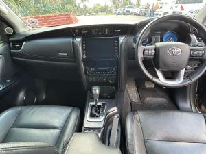 Toyota Fortuner 2.8GD-6 4x4 - Image 8
