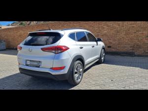 Hyundai Tucson 2.0 Elite auto - Image 2