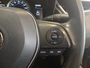 Toyota Corolla Cross 1.8 Hybrid XS - Image 13